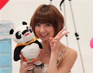 ＡＫＢ４８・篠田麻里子、この夏はバナナボートに挑戦！？　ＬＩＳＭＯドラマに初主演