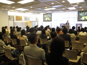 竹下和男氏講演「子どもを台所に立たせよう」